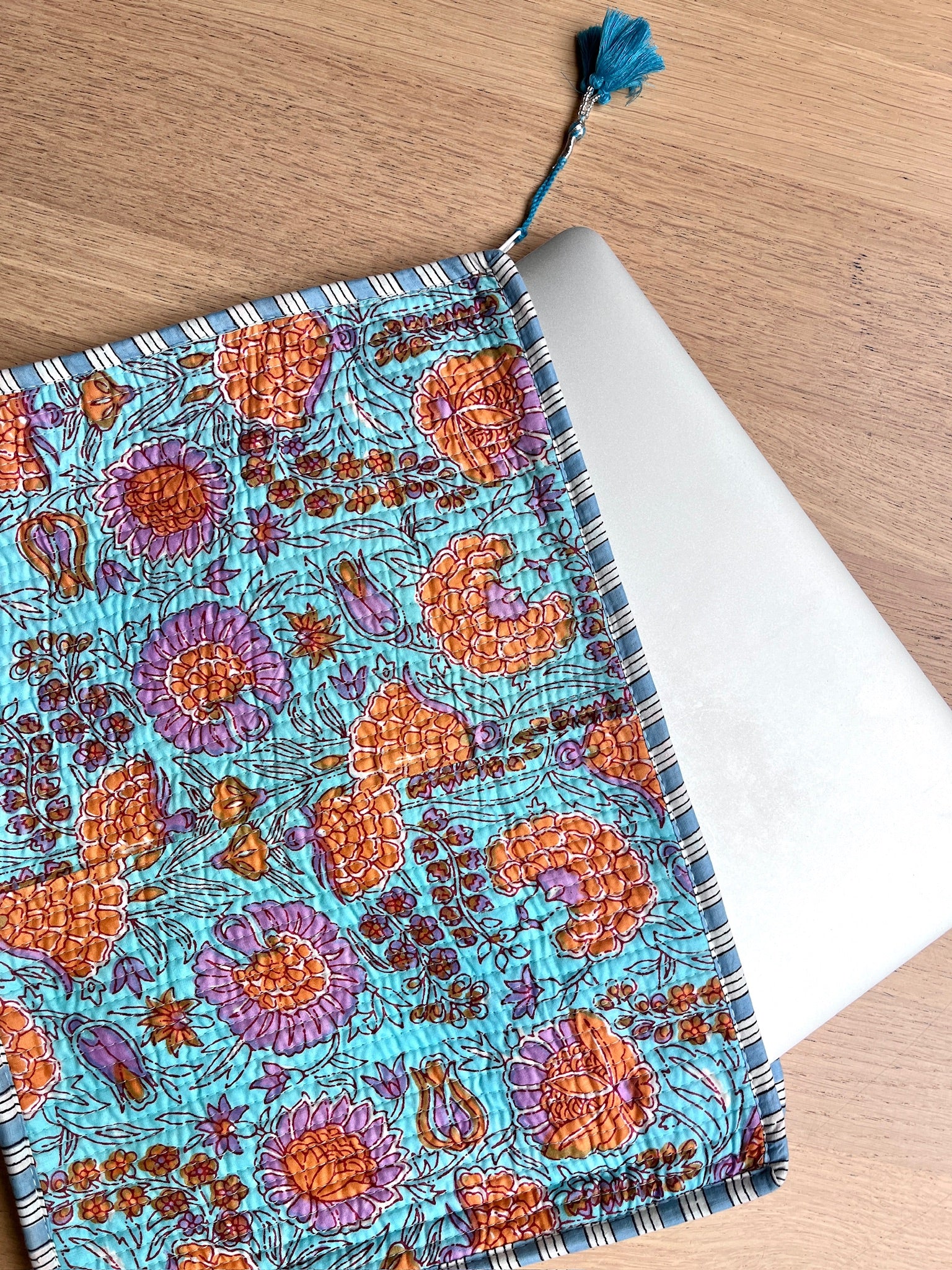 Laptophoes Lichtblauw